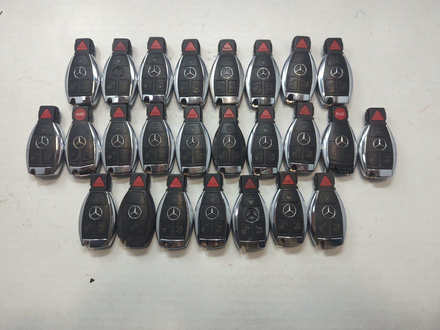 Lot of 25 Mercedes-Benz Keyless Entry Remote Fob MIXED FCC IDS MIXED - Oemusedautoparts1.com