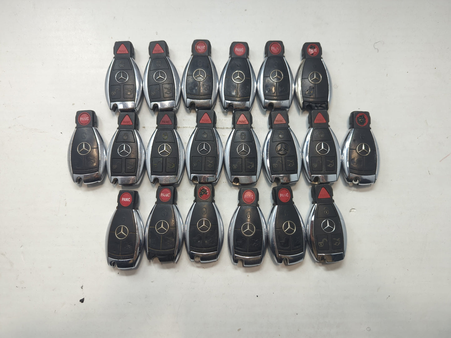 Lot of 25 Mercedes-Benz Keyless Entry Remote Fob MIXED FCC IDS MIXED - Oemusedautoparts1.com