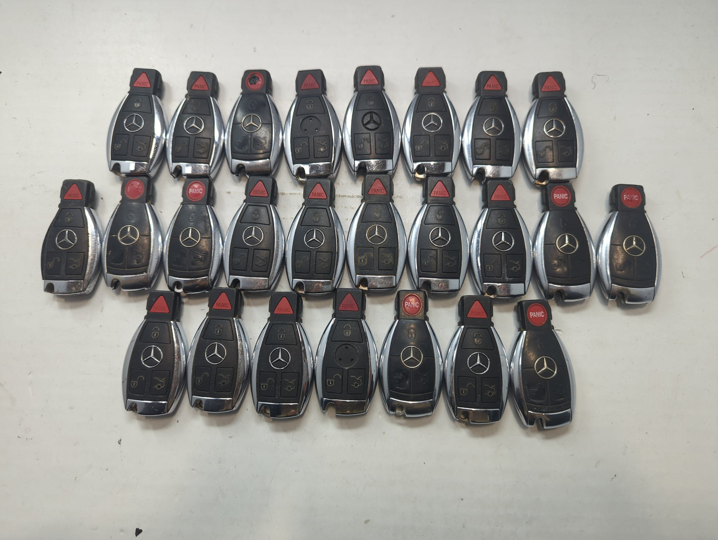 Lot of 25 Mercedes-Benz Keyless Entry Remote Fob MIXED FCC IDS MIXED - Oemusedautoparts1.com