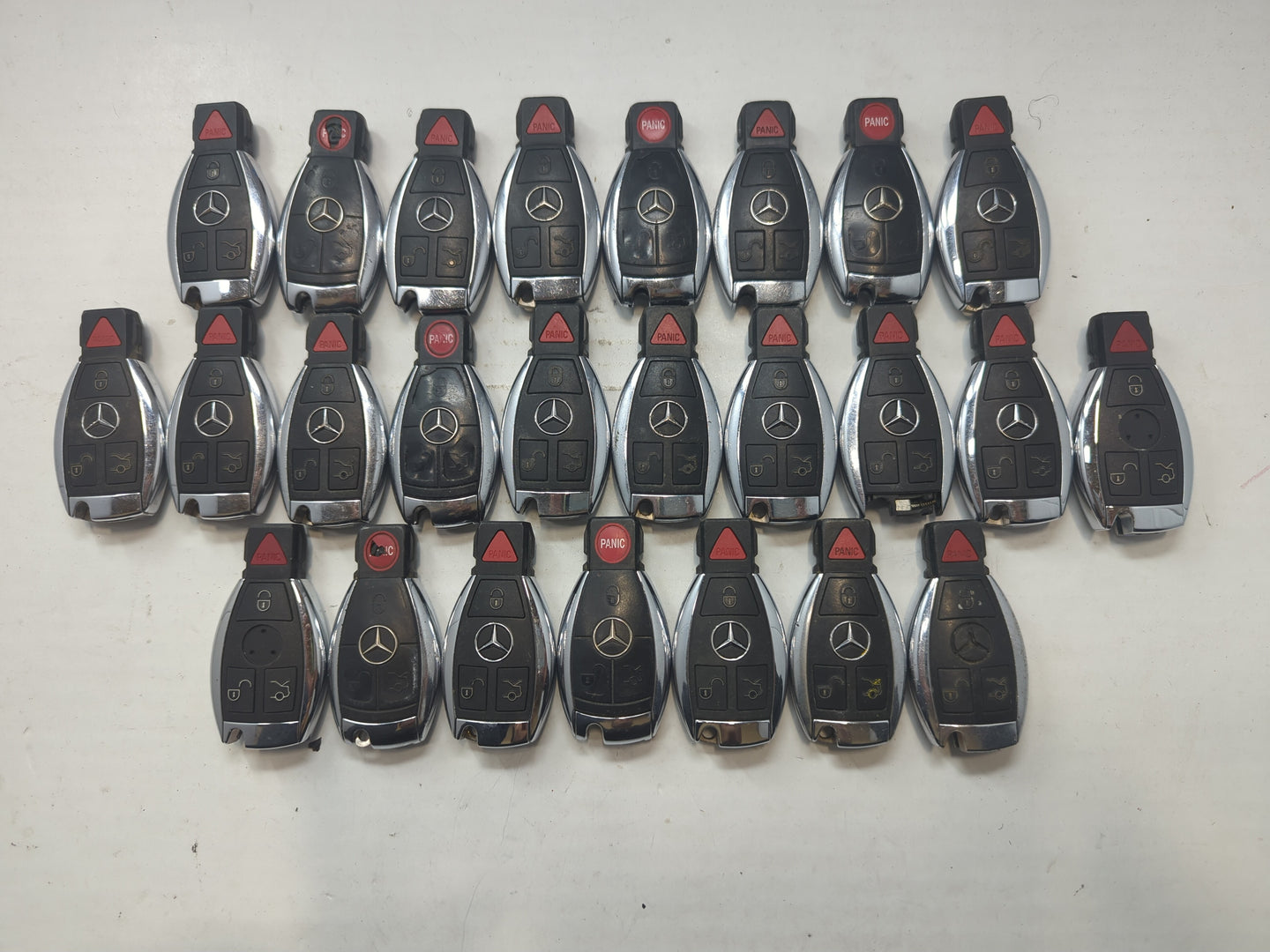 Lot of 25 Mercedes-Benz Keyless Entry Remote Fob MIXED FCC IDS MIXED - Oemusedautoparts1.com