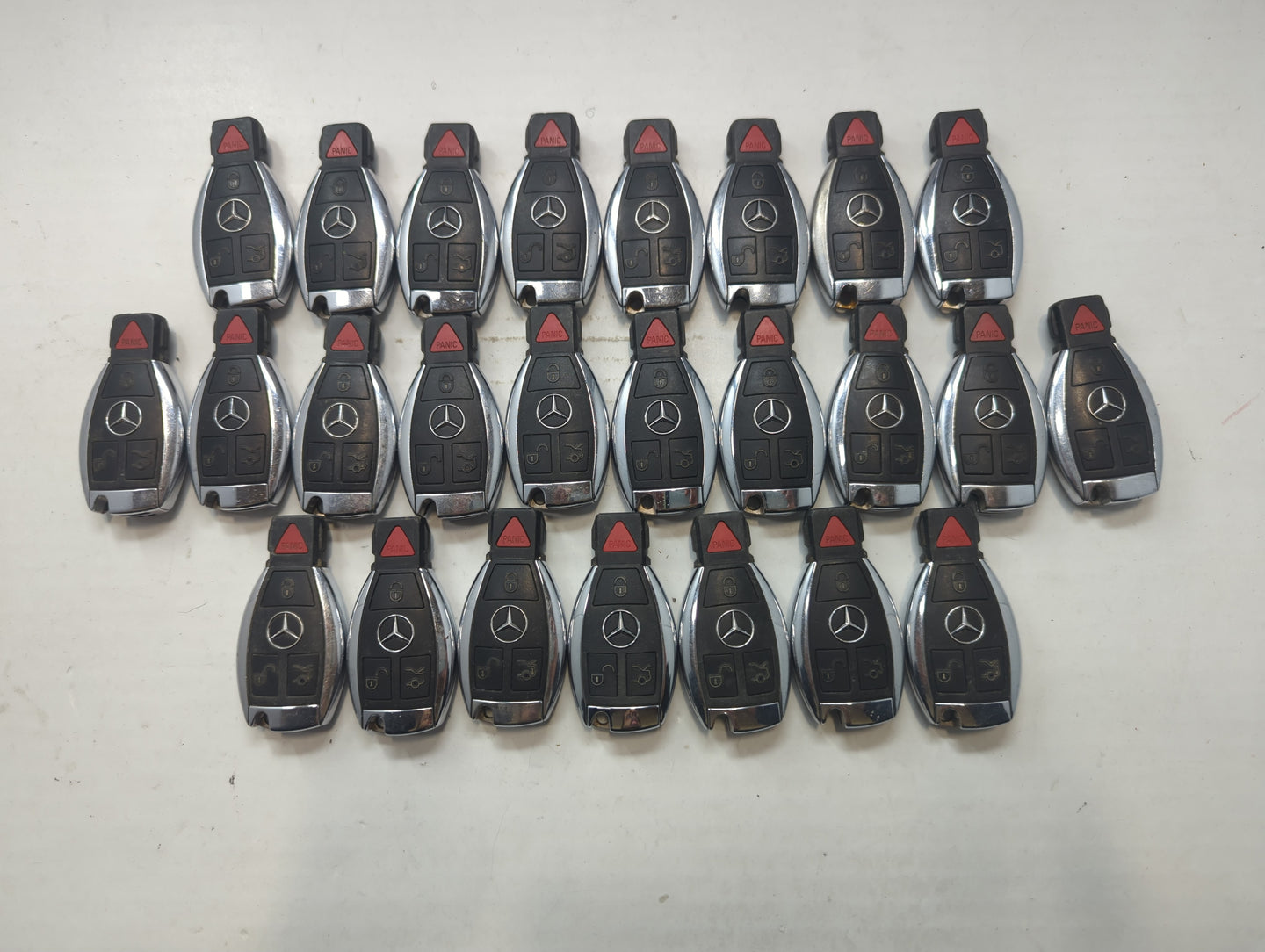 Lot of 25 Mercedes-Benz Keyless Entry Remote Fob MIXED FCC IDS MIXED - Oemusedautoparts1.com
