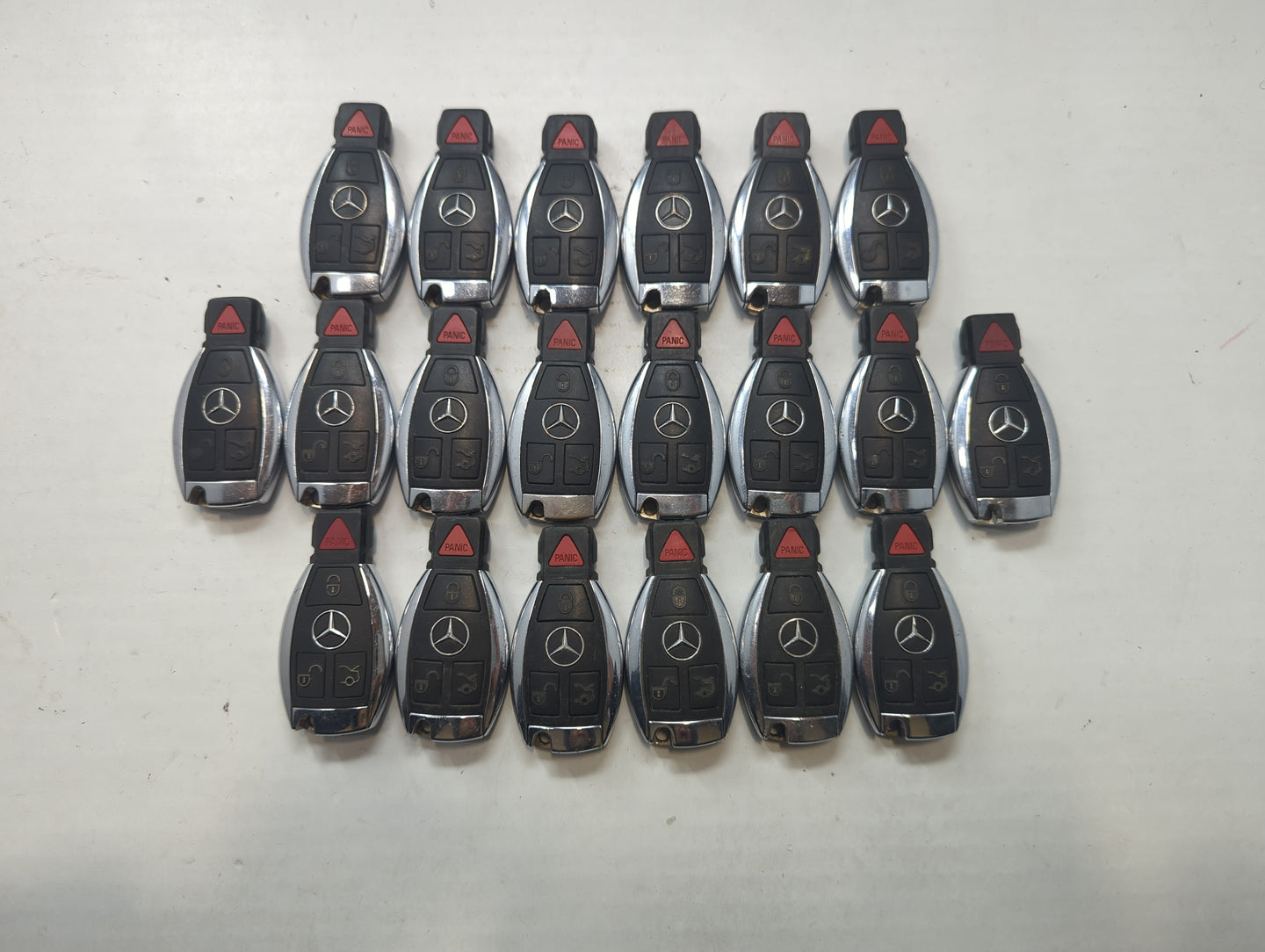 Lot of 20 Mercedes-Benz Keyless Entry Remote Fob MIXED FCC IDS MIXED - Oemusedautoparts1.com
