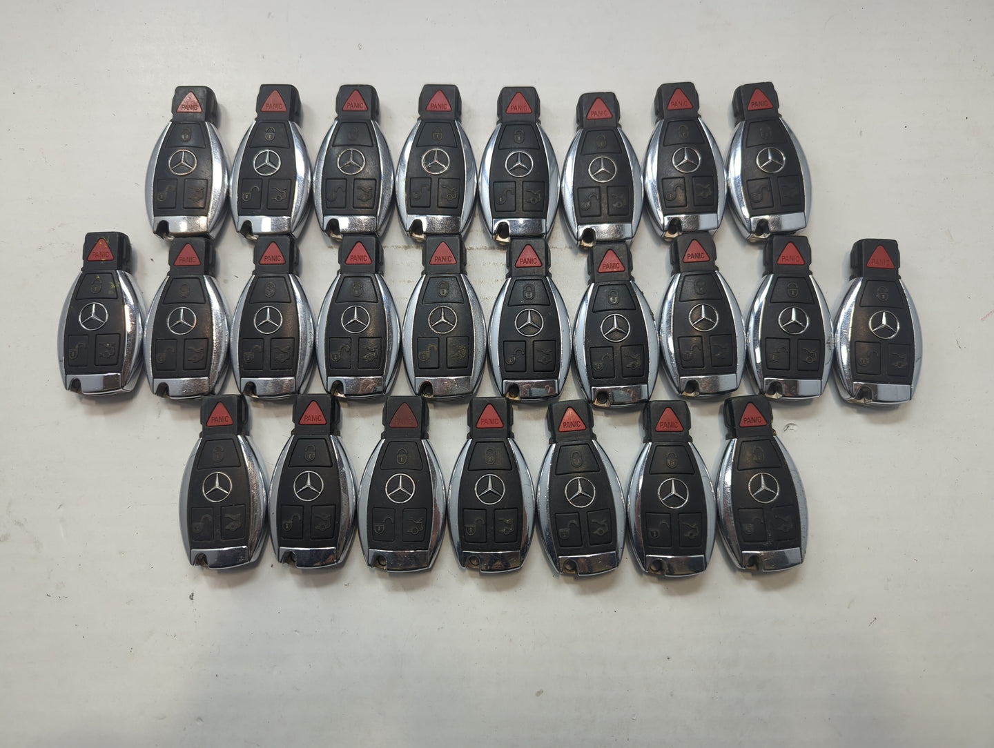 Lot of 25 Mercedes-Benz Keyless Entry Remote Fob MIXED FCC IDS MIXED - Oemusedautoparts1.com