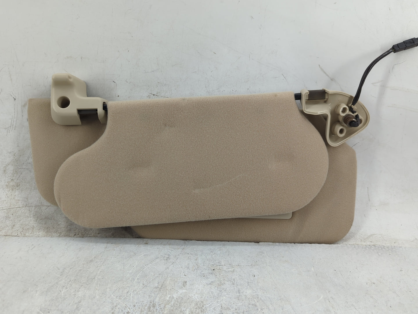 2003-2005 Mercury Grand Marquis Sun Visor Shade Replacement Passenger Right Mirror Fits Fits 2003 2004 2005 OEM Used Auto Pa