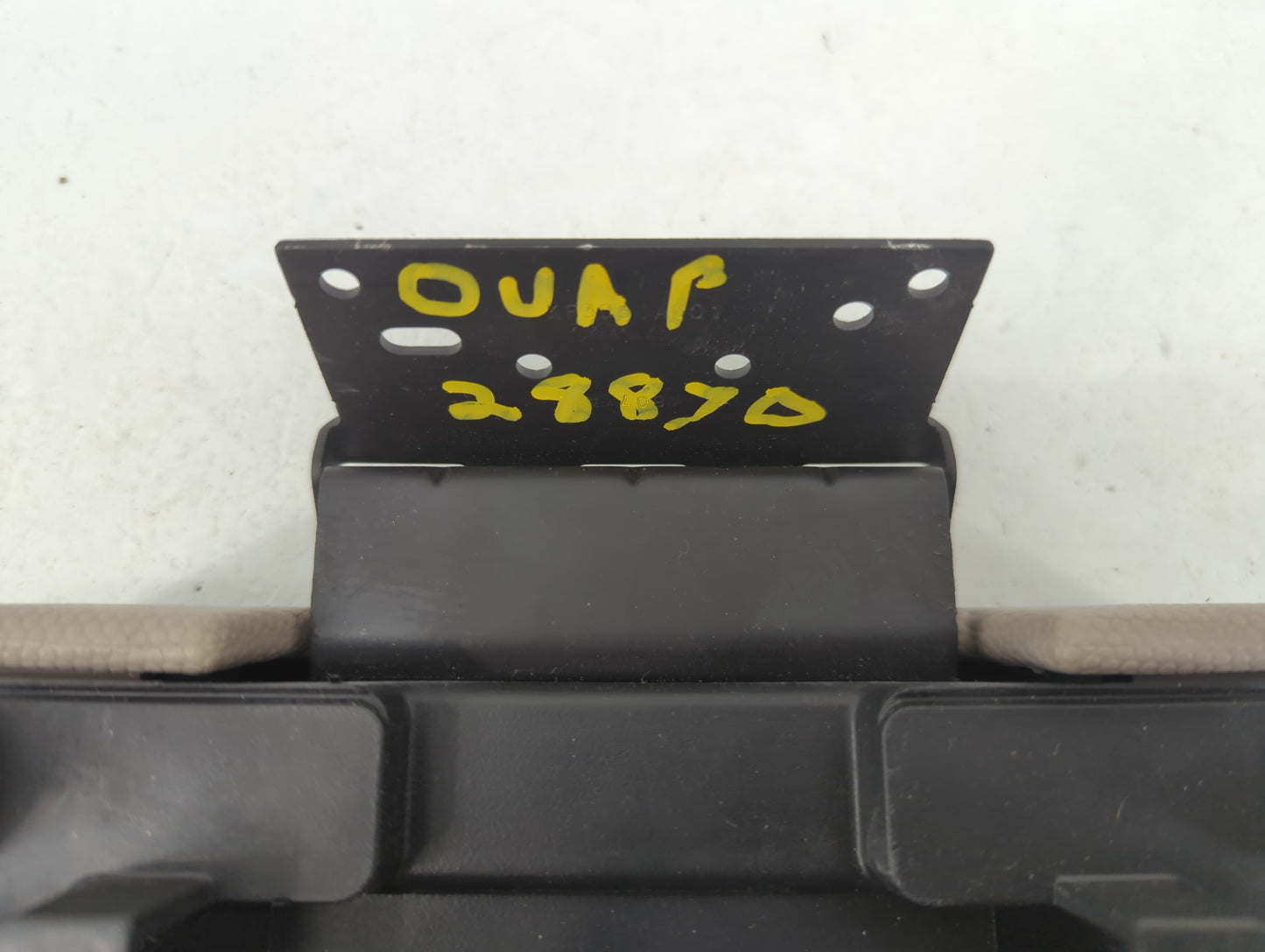 2008-2011 Mercury Mariner Center Console Armrest Cover Lid Fits Fits 2008 2009 2010 2011 2012 OEM Used Auto Parts - Oemuseda