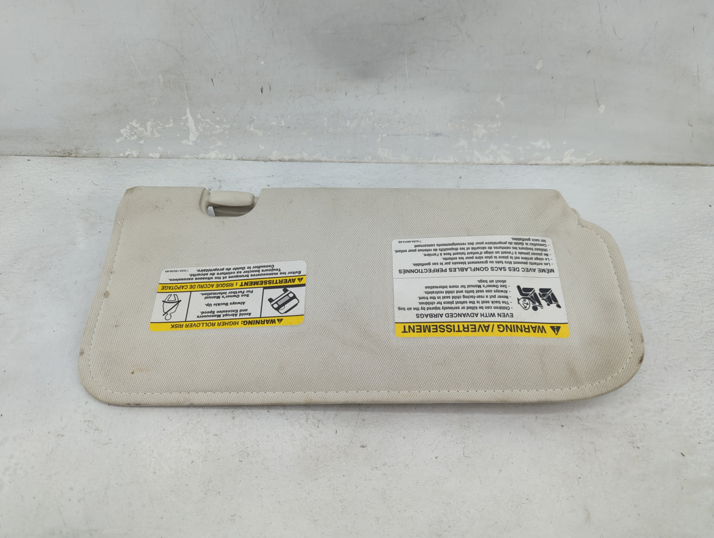 2008 Mercury Mariner Sun Visor Shade Replacement Driver Left Mirror Fits OEM Used Auto Parts - Oemusedautoparts1.com