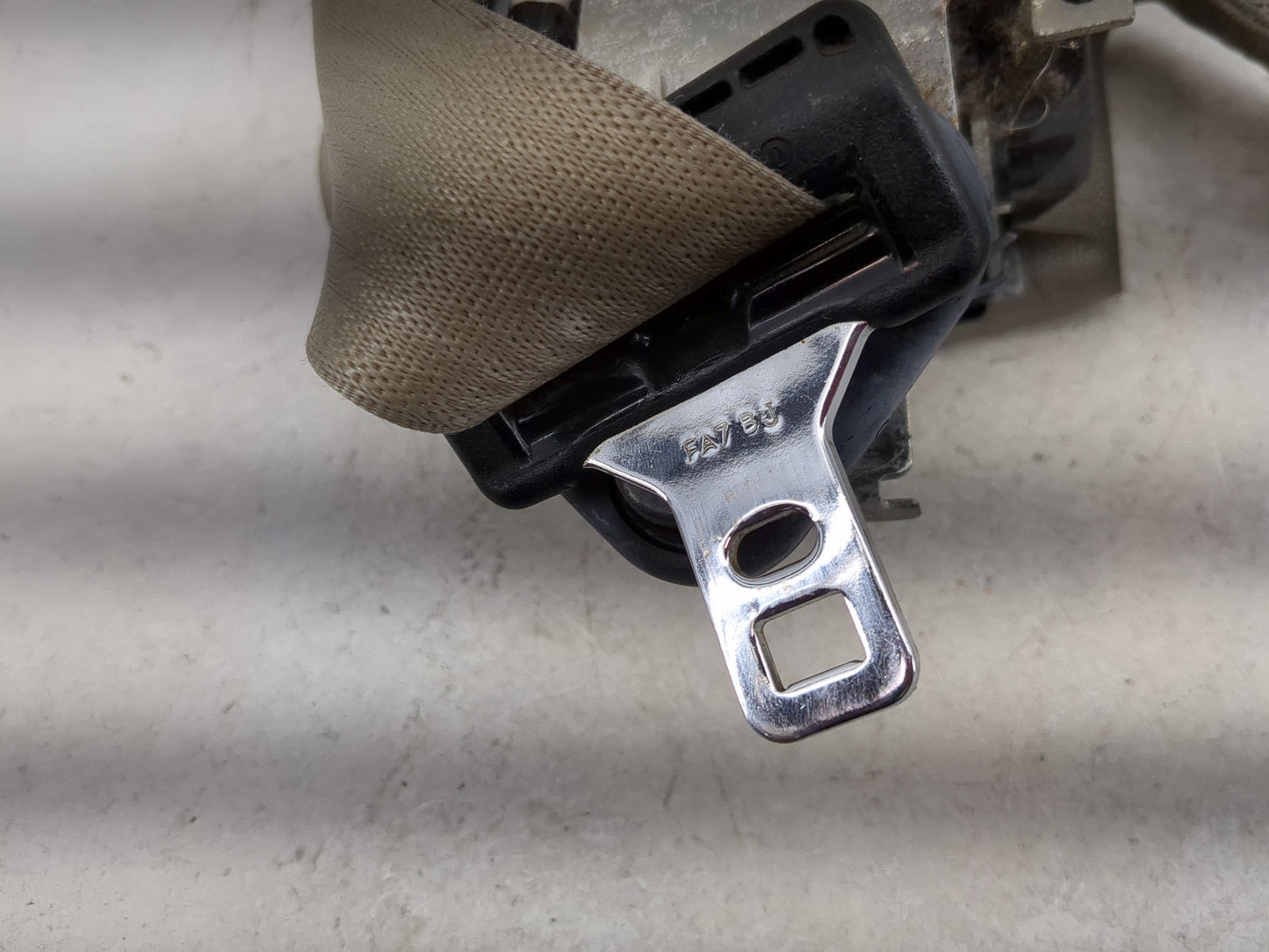 2008-2008 Mercury Mariner Drvier Front Seatbelt Retractor 1089553 - Oemusedautoparts1.com