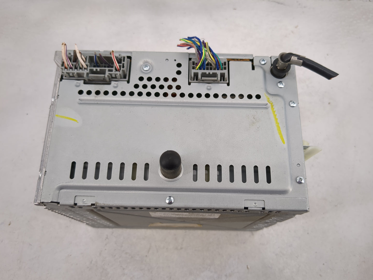 2008 Mercury Mariner Radio AM FM Cd Player Receiver Replacement Fits Fits 2009 OEM Used Auto Parts - Oemusedautoparts1.com