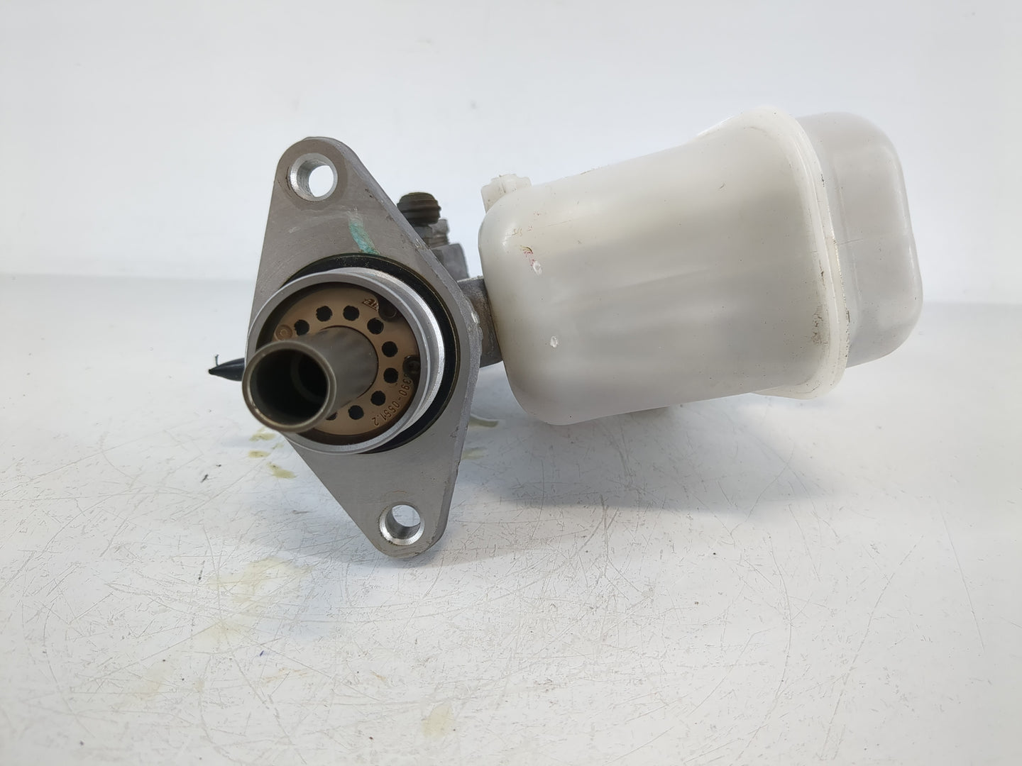 2009-2011 Mercury Mariner Brake Master Cylinder - Oemusedautoparts1.com