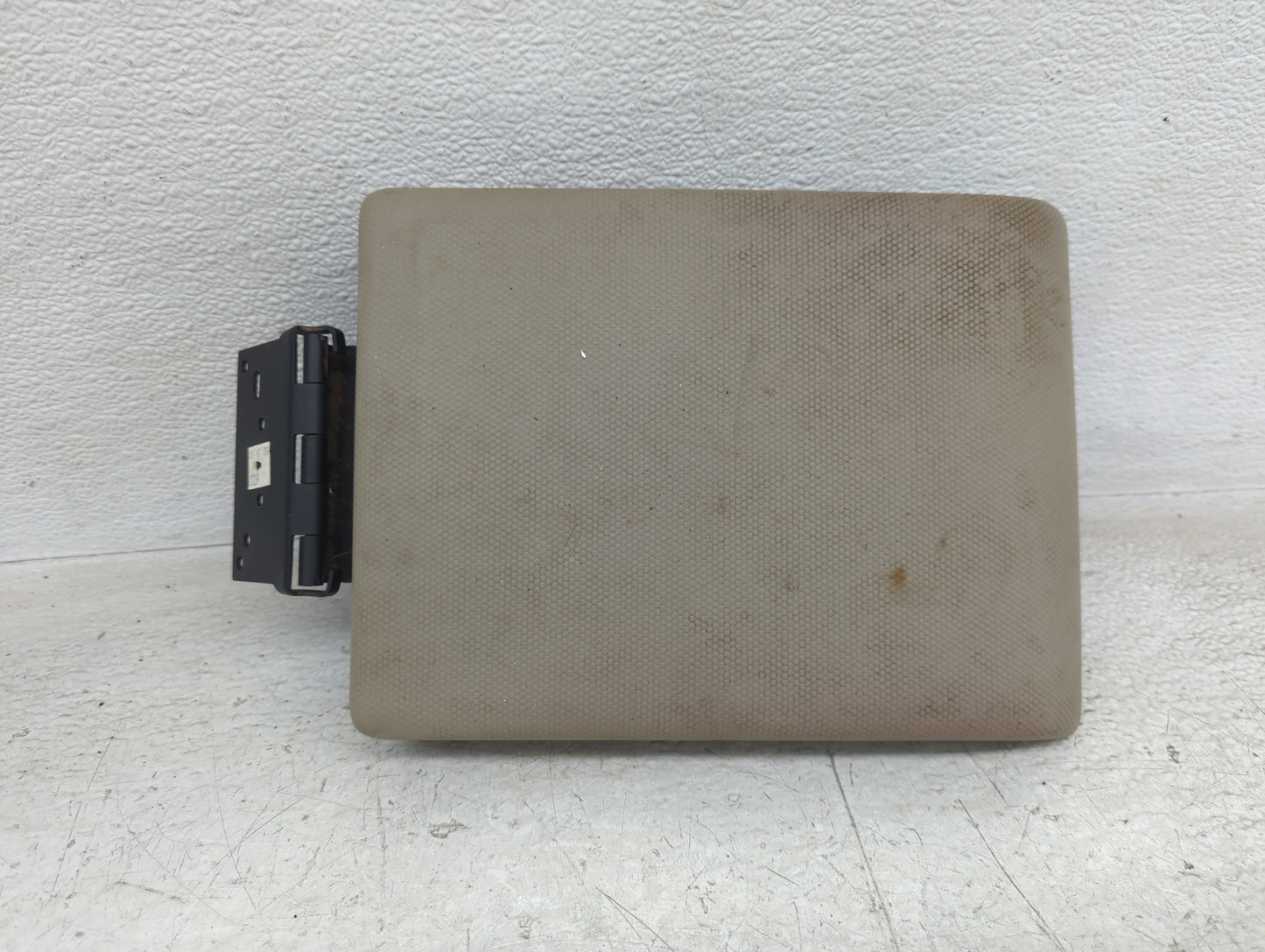 2008-2011 Mercury Mariner Center Console Armrest Cover Lid Fits Fits 2008 2009 2010 2011 OEM Used Auto Parts - Oemusedautopa
