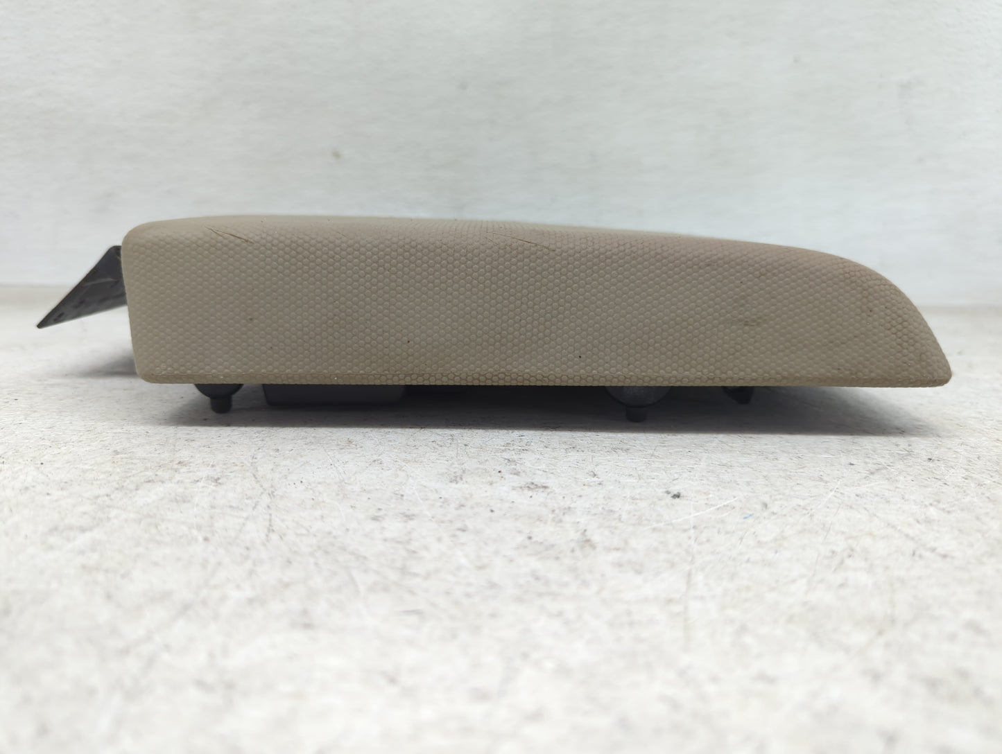 2008-2011 Mercury Mariner Center Console Armrest Cover Lid Fits Fits 2008 2009 2010 2011 OEM Used Auto Parts - Oemusedautopa