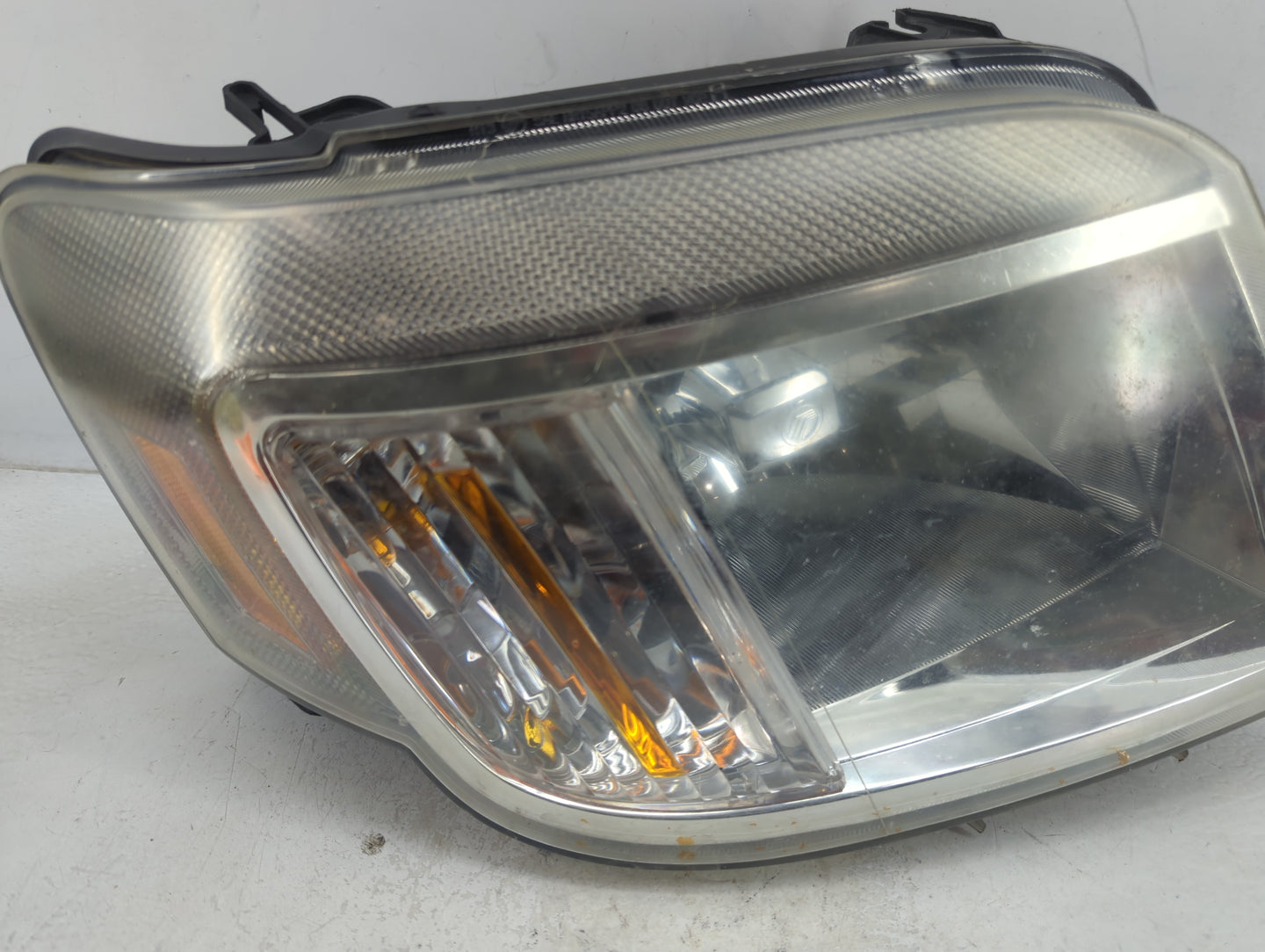 2008-2011 Mercury Mariner Passenger Right Oem Head Light Headlight Lamp - Oemusedautoparts1.com
