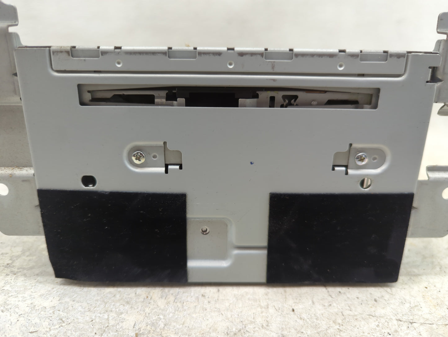 2008 Mercury Mariner Radio AM FM Cd Player Receiver Replacement Fits OEM Used Auto Parts - Oemusedautoparts1.com