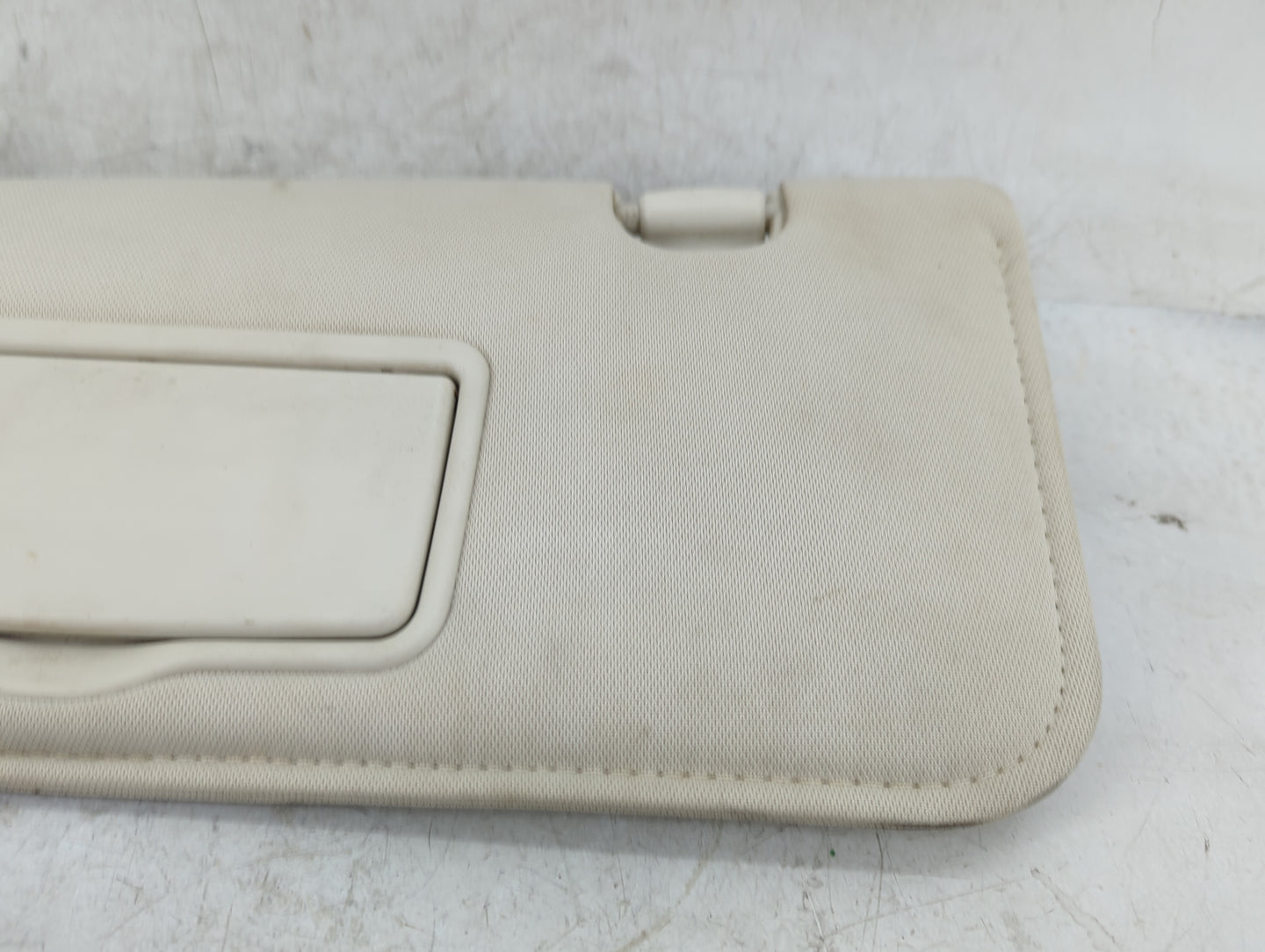 2008 Mercury Mariner Sun Visor Shade Replacement Driver Left Mirror Fits OEM Used Auto Parts - Oemusedautoparts1.com
