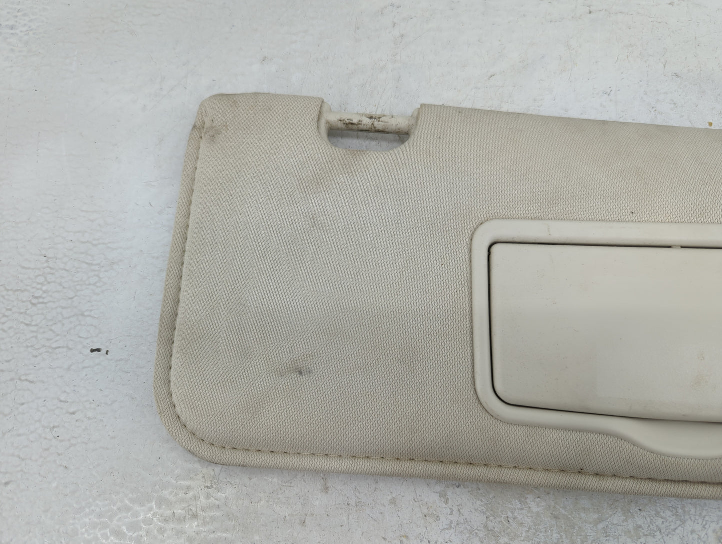 2008 Mercury Mariner Sun Visor Shade Replacement Passenger Right Mirror Fits OEM Used Auto Parts - Oemusedautoparts1.com