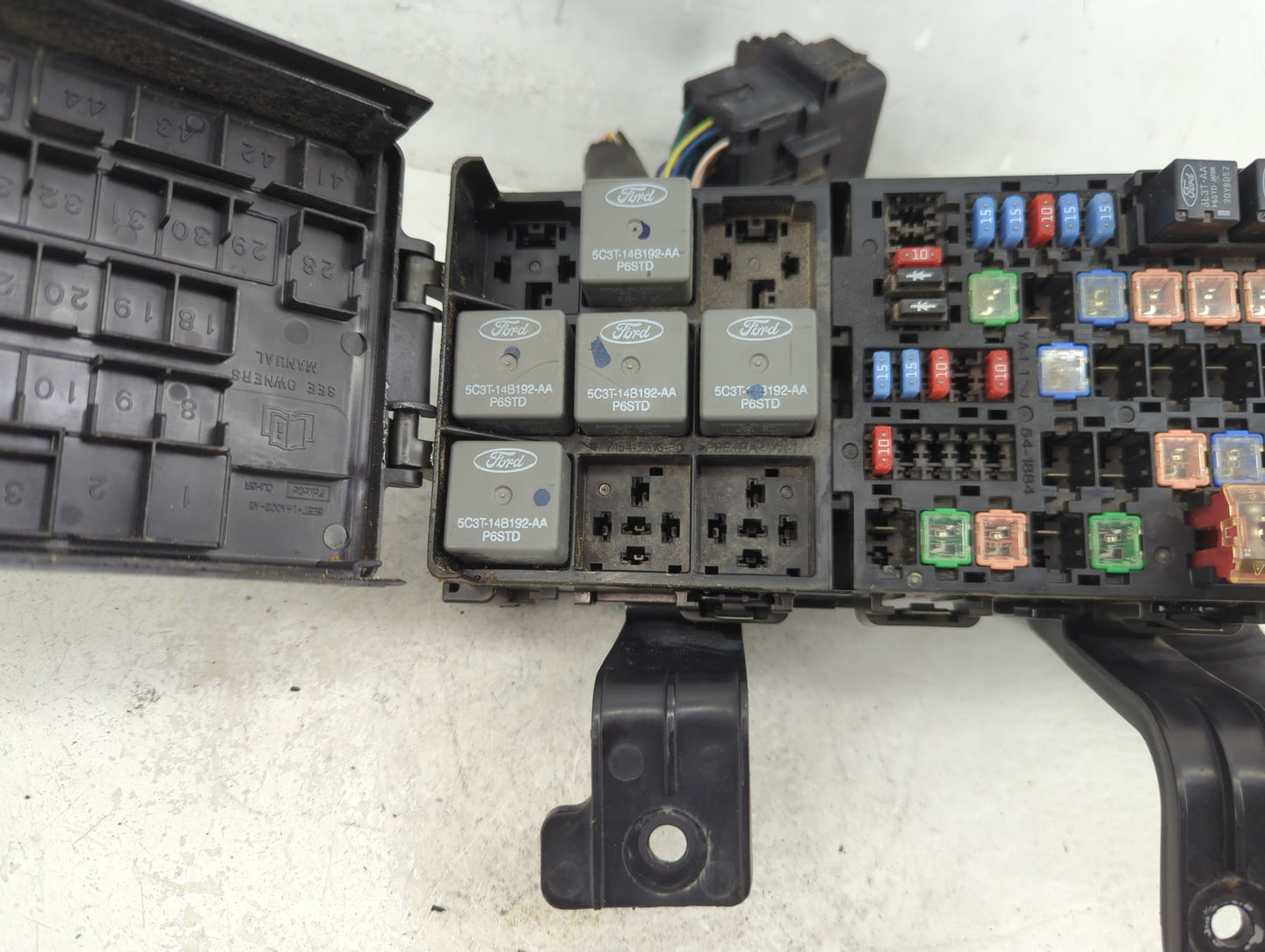 2010-2011 Mercury Milan Fusebox Fuse Box Panel Relay Module Fits Fits 2010 2011 2012 OEM Used Auto Parts - Oemusedautoparts1