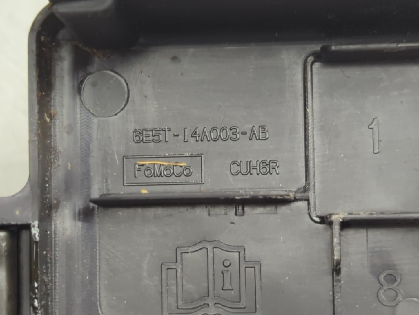 2010-2011 Mercury Milan Fusebox Fuse Box Panel Relay Module Fits Fits 2010 2011 2012 OEM Used Auto Parts - Oemusedautoparts1