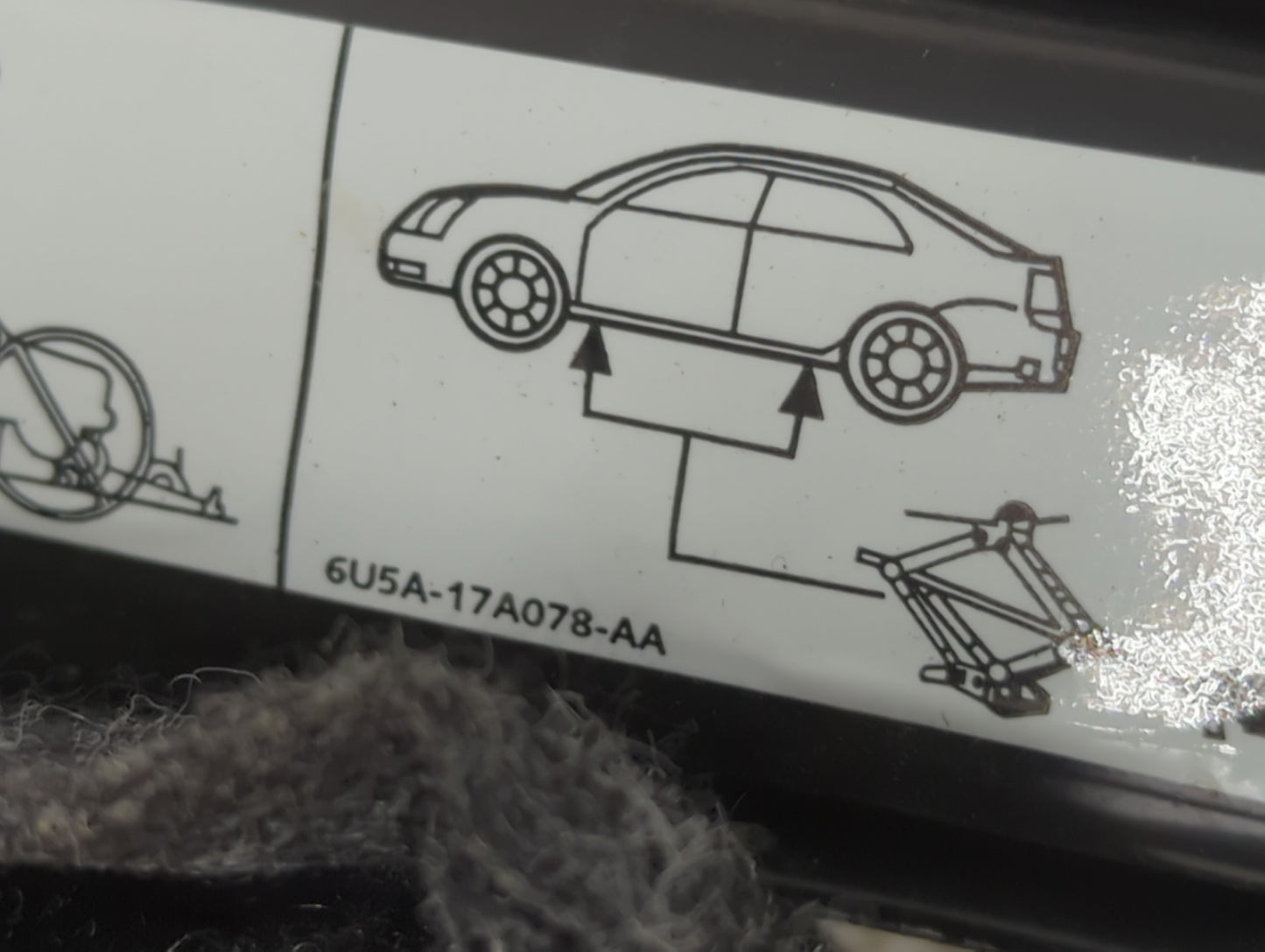 2019 Mitsubishi Eclipse Cross Spare Scissor Car Jack - Oemusedautoparts1.com