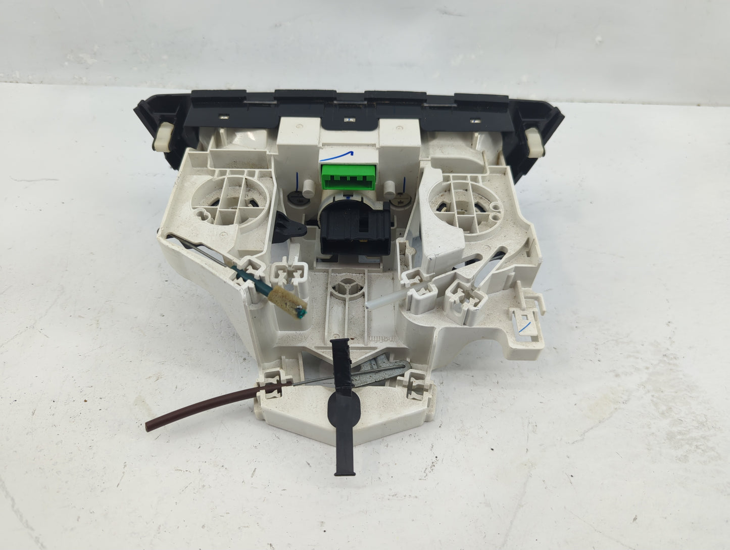 0 Mitsubishi Mirage Climate Control Module Temperature AC/Heater Replacement Fits OEM Used Auto Parts - Oemusedautoparts1.co