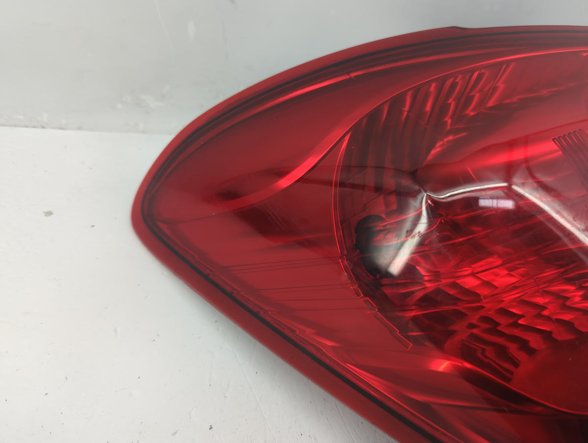 2014-2014 Mitsubishi Mirage Driver Left Side Deck Lid Mounted Tail Light - Oemusedautoparts1.com