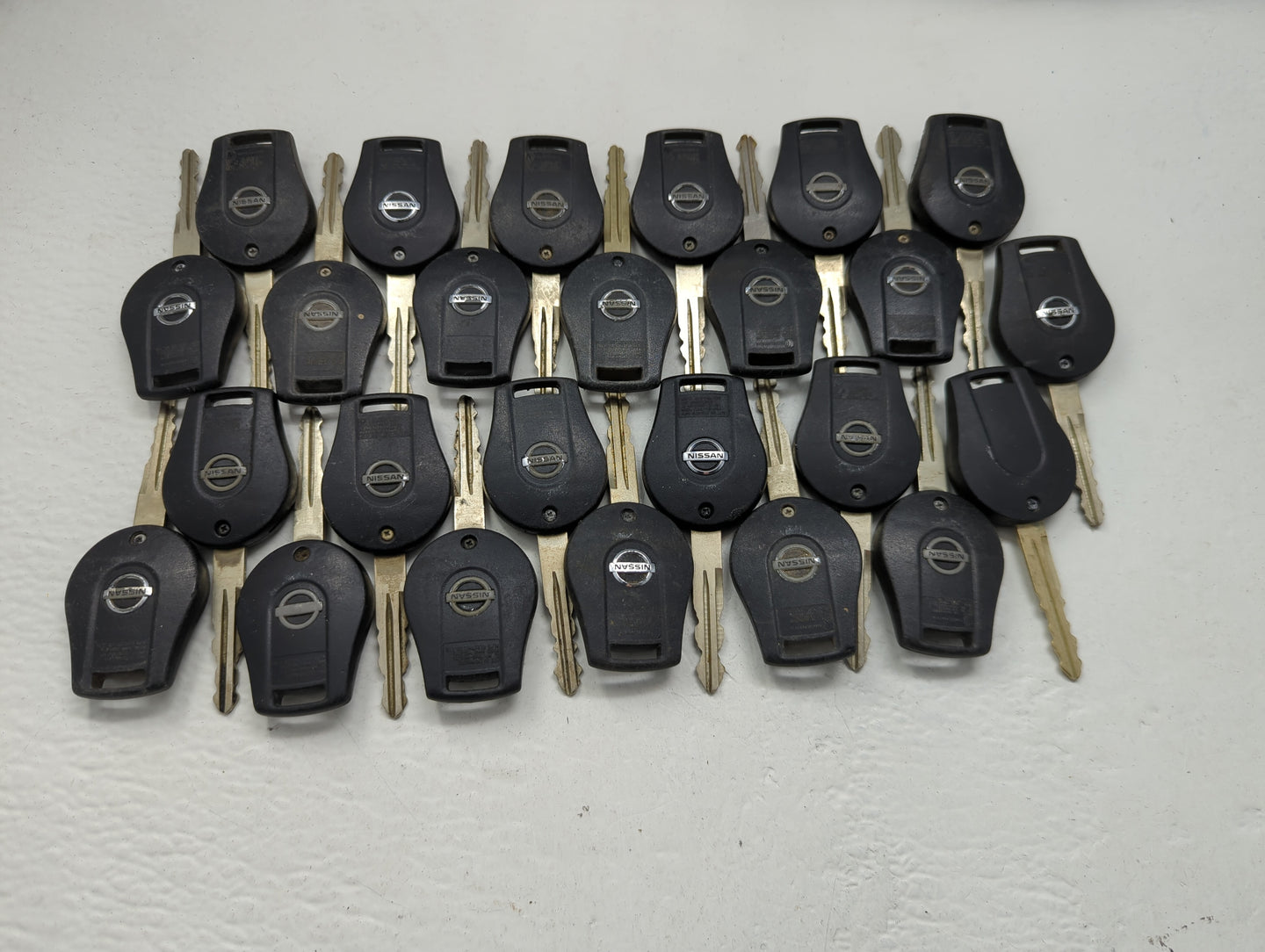 Lot of 25 Nissan Keyless Entry Remote Fob CWTWB1U751 | CWTWB1U816 - Oemusedautoparts1.com