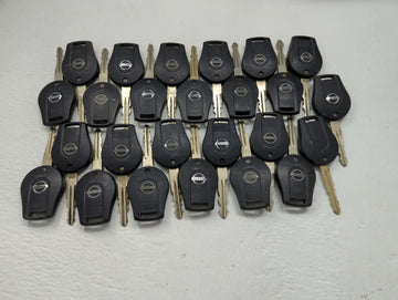 Lot of 25 Nissan Keyless Entry Remote Fob CWTWB1U751 | CWTWB1U816