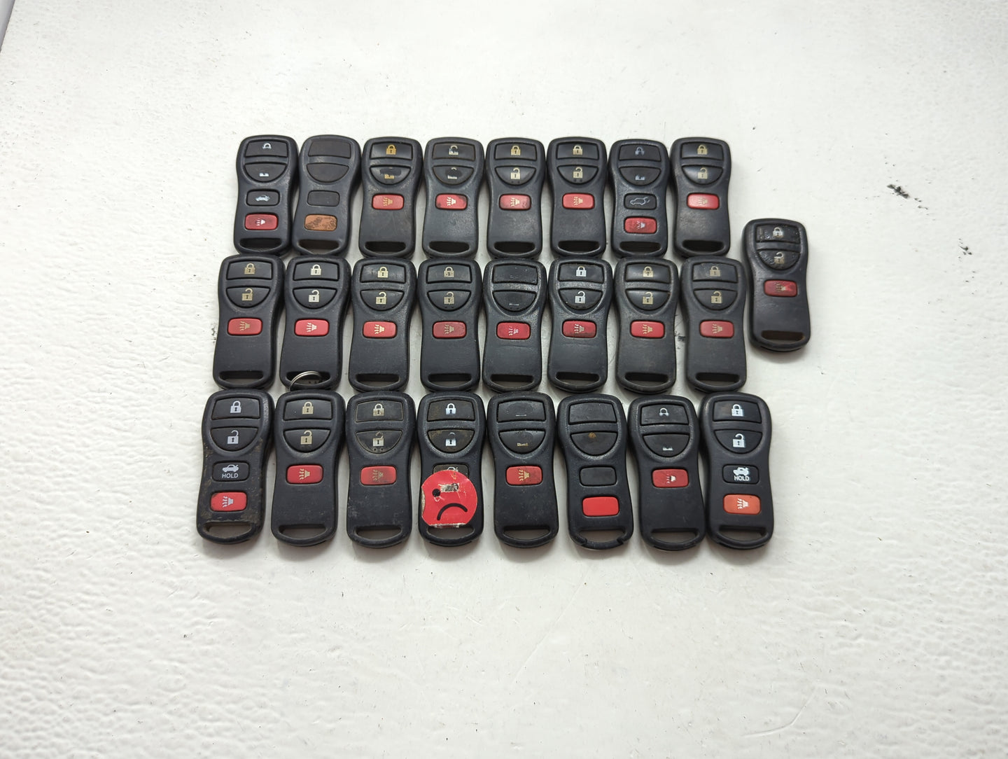 Lot of 25 Nissan Keyless Entry Remote Fob MIXED FCC IDS MIXED PART 1476550 - Oemusedautoparts1.com