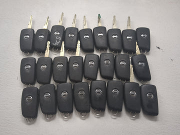 Lot of 25 Nissan Keyless Entry Remote Fob 1520600