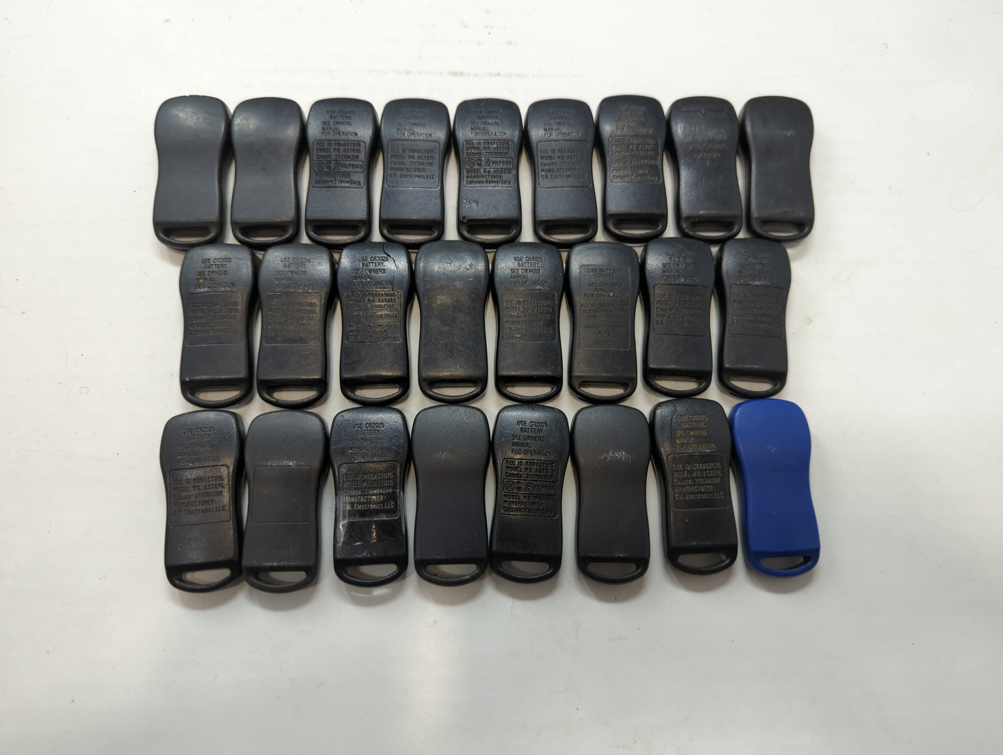 Lot of 25 Nissan Keyless Entry Remote Fob KBRASTU15 | CWTWB1U415 | - Oemusedautoparts1.com