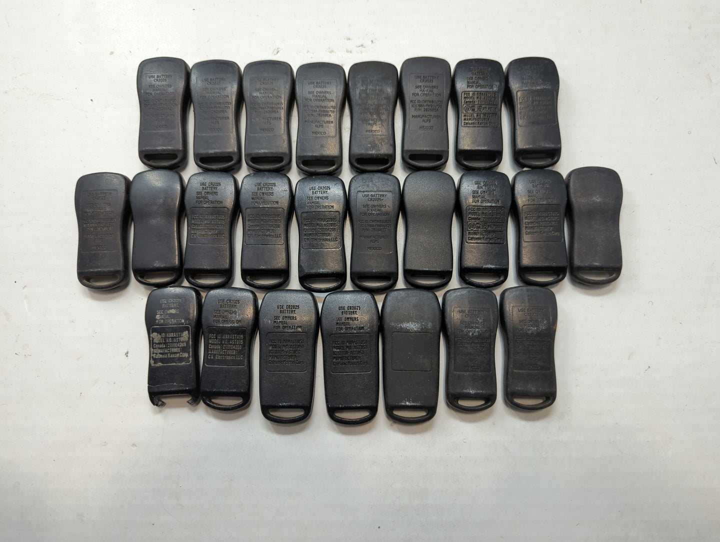 Lot of 25 Nissan Keyless Entry Remote Fob MIXED FCC IDS MIXED PART - Oemusedautoparts1.com