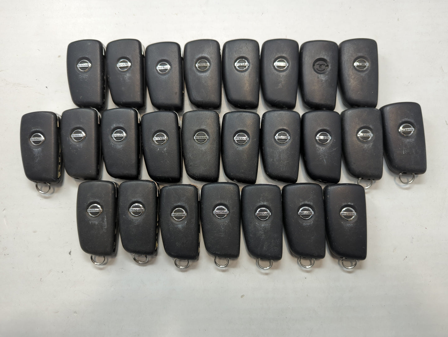 Lot of 25 Nissan Keyless Entry Remote Fob CWTWB1G767 - Oemusedautoparts1.com
