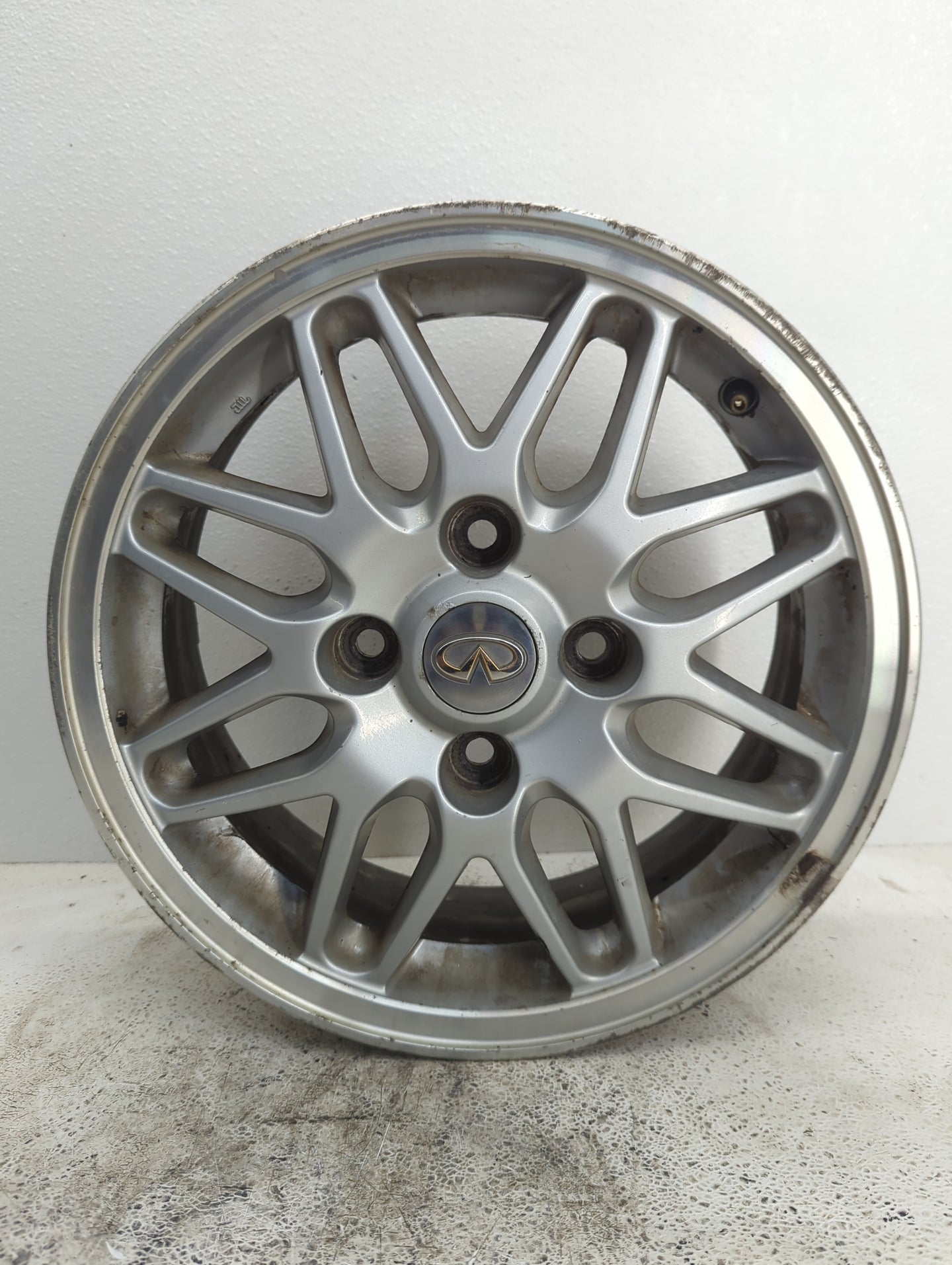 1997-1998 Nissan 240sx Oem Wheel Rim - Oemusedautoparts1.com