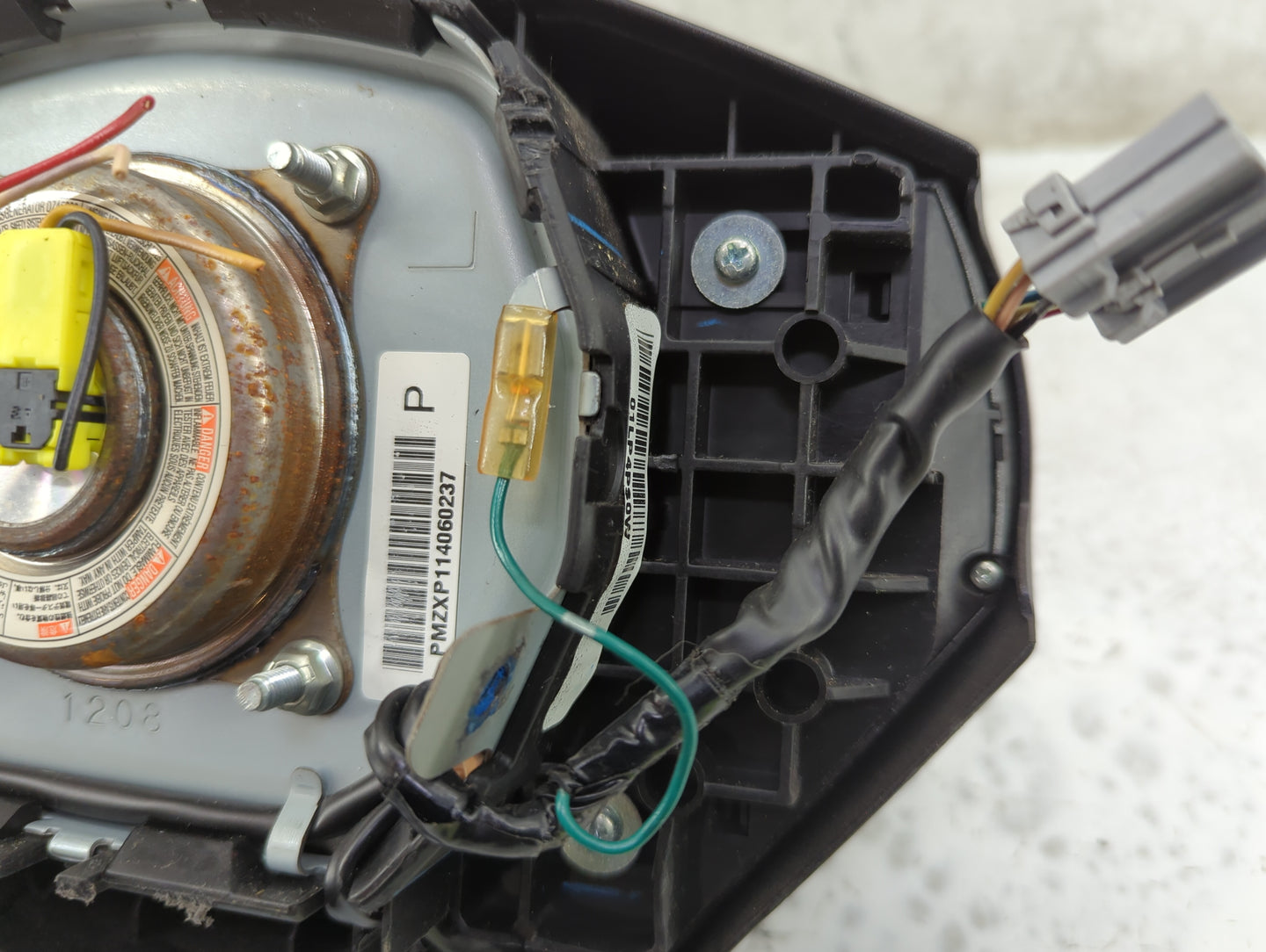 2010-2013 Nissan Altima Air Bag Driver Left Steering Wheel Mounted - Oemusedautoparts1.com