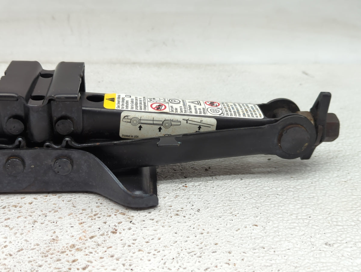 2012 Nissan Altima Spare Scissor Car Jack 1080829 - Oemusedautoparts1.com