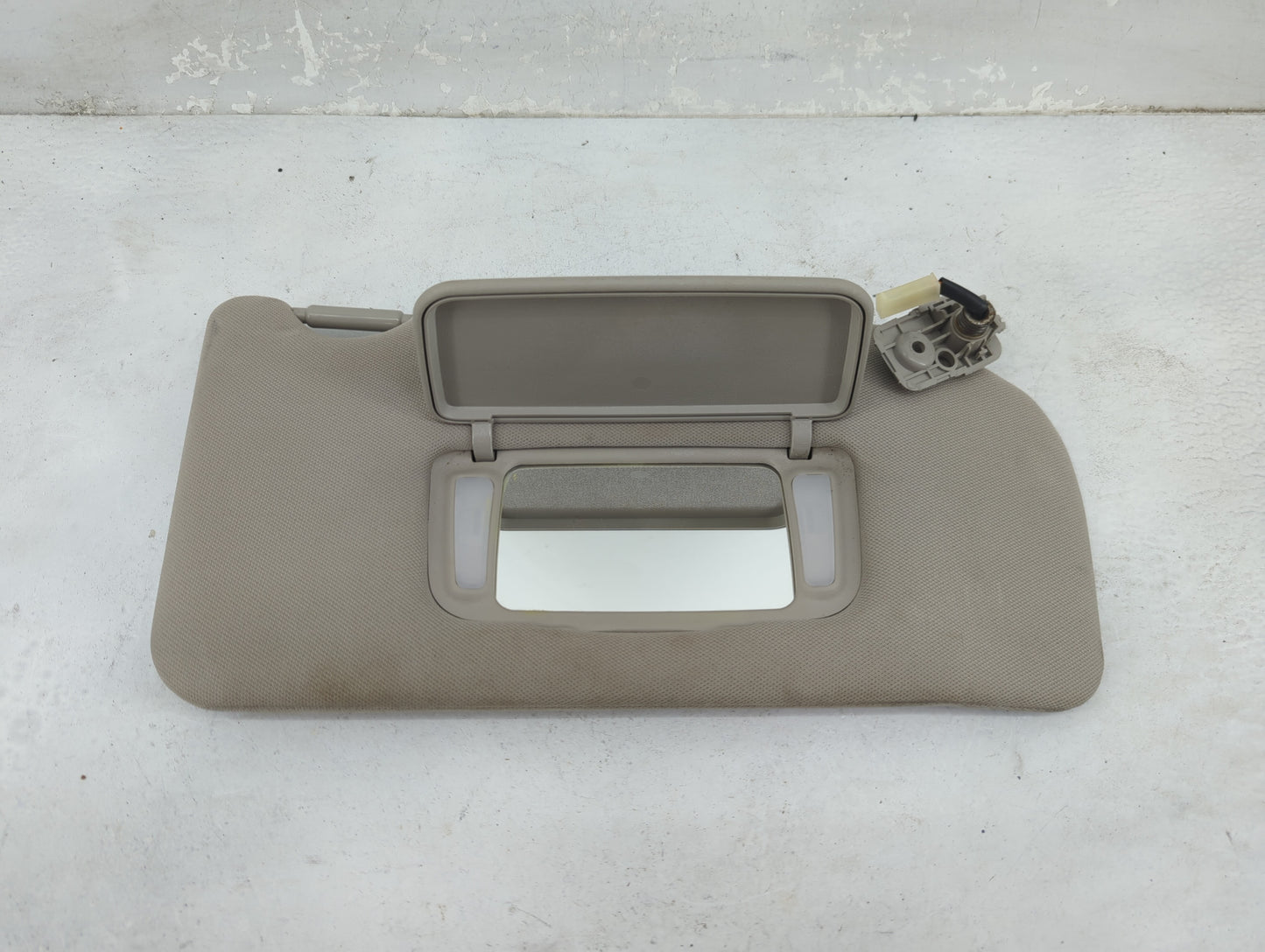 2010-2012 Nissan Altima Sun Visor Shade Replacement Passenger Right Mirror Fits Fits 2010 2011 2012 OEM Used Auto Parts - Oe