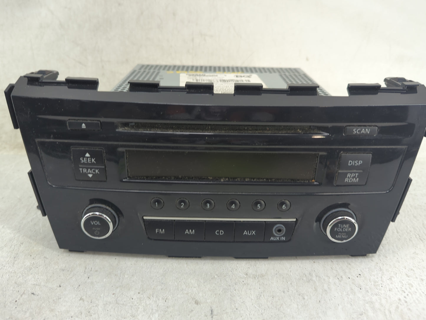 2013-2015 Nissan Altima Radio AM FM Cd Player Receiver Replacement Fits Fits 2013 2014 2015 OEM Used Auto Parts - Oemusedaut