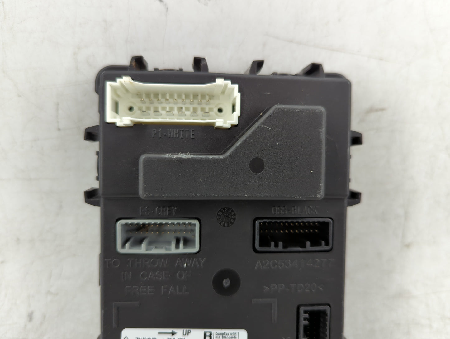 2014-2014 Nissan Altima Body Control Module Bcm Inner Cabin Fuse Box - Oemusedautoparts1.com