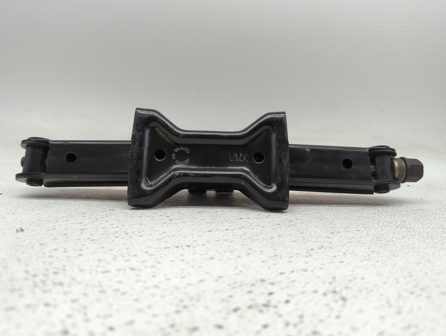 2012 Nissan Altima Spare Scissor Car Jack 880394 - Oemusedautoparts1.com