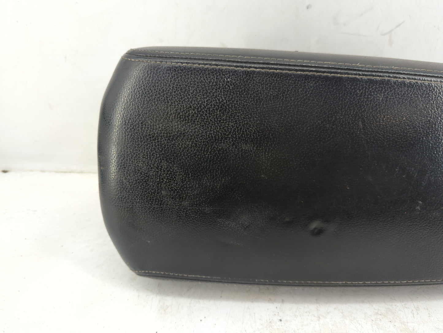 2016-2018 Nissan Altima Center Console Armrest Cover Lid Fits Fits 2016 2017 2018 2019 2020 OEM Used Auto Parts - Oemusedaut