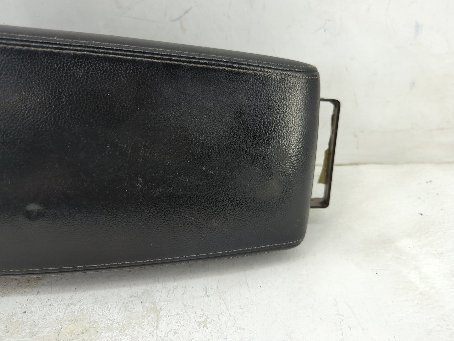 2016-2018 Nissan Altima Center Console Armrest Cover Lid Fits Fits 2016 2017 2018 2019 2020 OEM Used Auto Parts - Oemusedaut