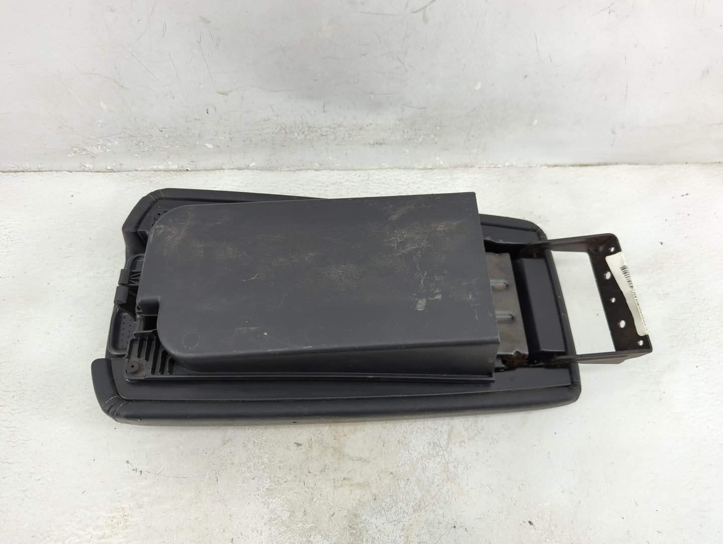 2016-2018 Nissan Altima Center Console Armrest Cover Lid Fits Fits 2016 2017 2018 2019 2020 OEM Used Auto Parts - Oemusedaut