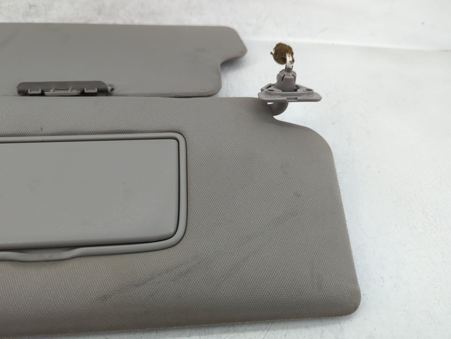 2005-2015 Nissan Armada Sun Visor Shade Replacement Passenger Right Mirror Fits OEM Used Auto Parts - Oemusedautoparts1.com