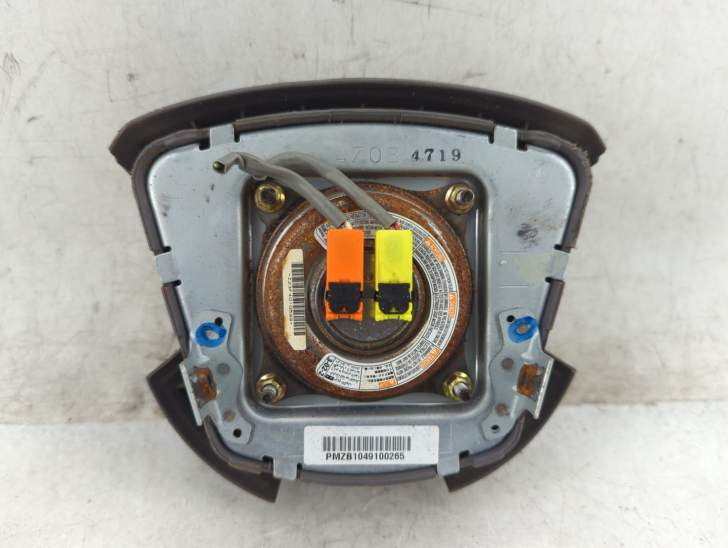 2005-2008 Nissan Maxima Air Bag Driver Left Steering Wheel Mounted Beige - Oemusedautoparts1.com