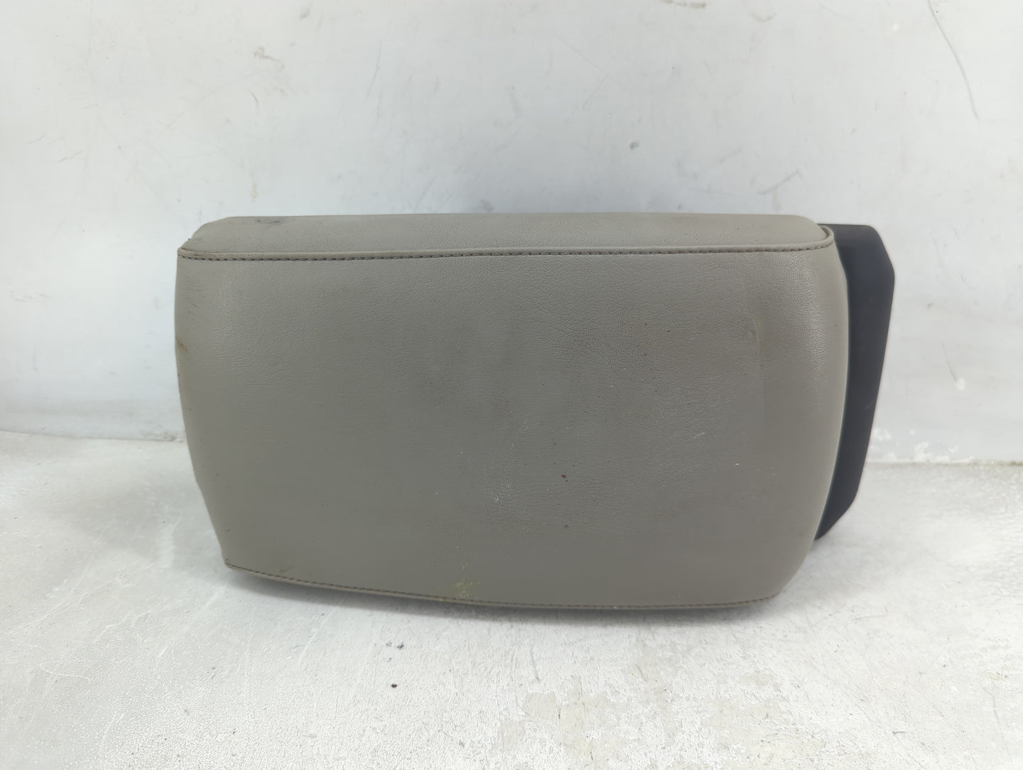 2004-2005 Nissan Maxima Center Console Armrest Cover Lid Fits Fits 2004 2005 OEM Used Auto Parts - Oemusedautoparts1.com
