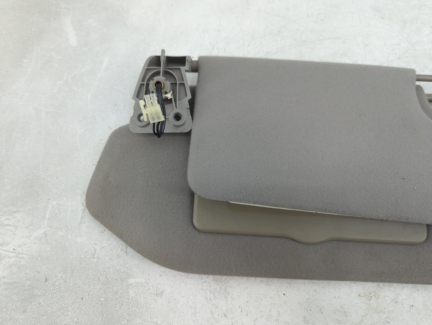 2004 Nissan Maxima Sun Visor Shade Replacement Driver Left Mirror Fits OEM Used Auto Parts - Oemusedautoparts1.com