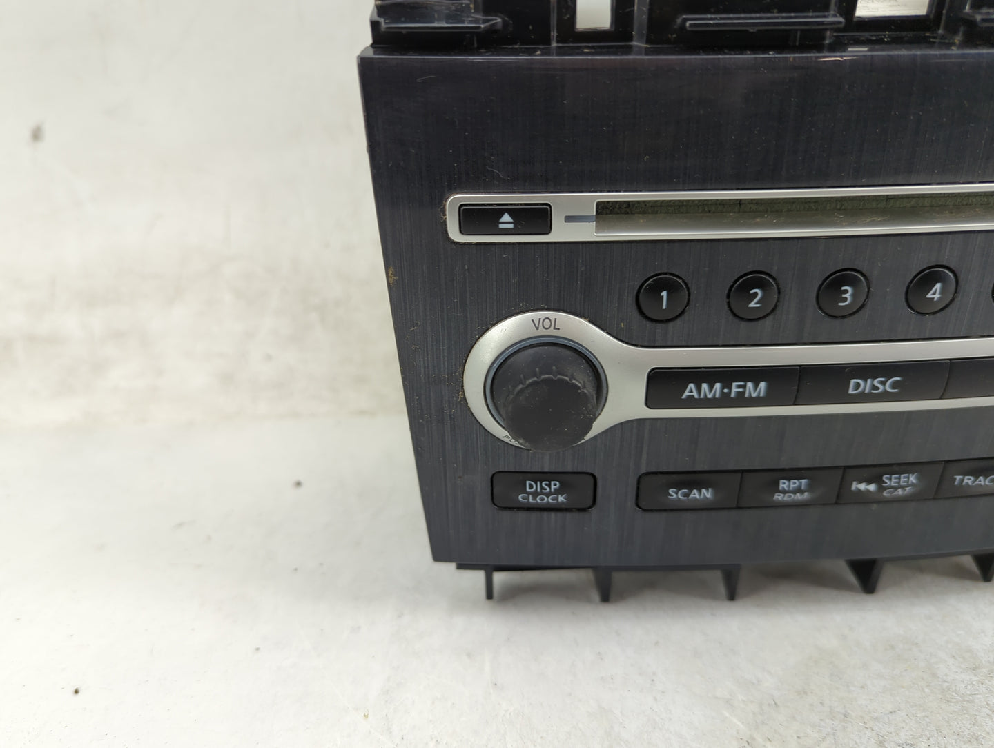 2012-2014 Nissan Maxima Radio AM FM Cd Player Receiver Replacement Fits Fits 2012 2013 2014 OEM Used Auto Parts - Oemusedaut
