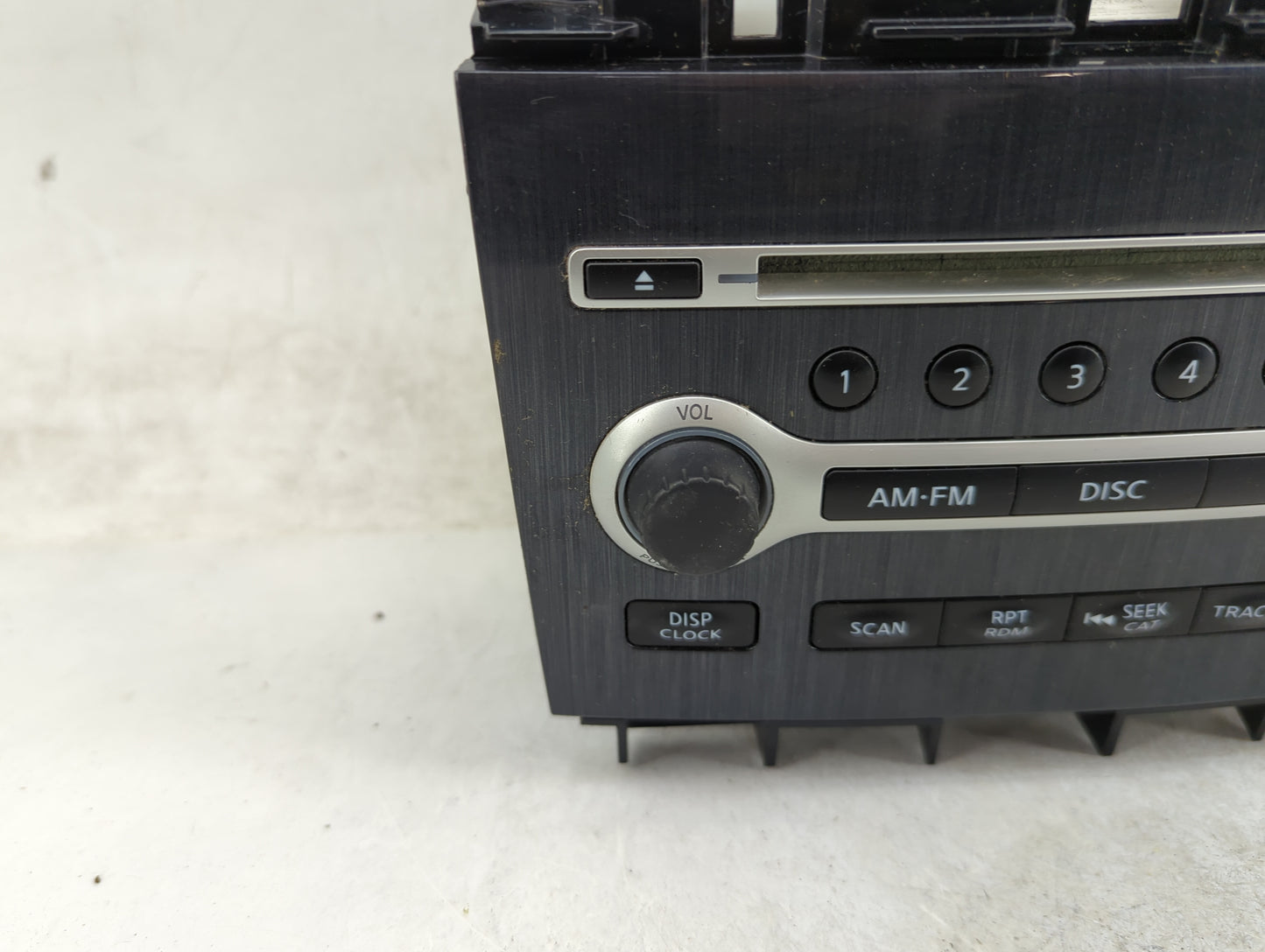 2012-2014 Nissan Maxima Radio AM FM Cd Player Receiver Replacement Fits Fits 2012 2013 2014 OEM Used Auto Parts - Oemusedaut