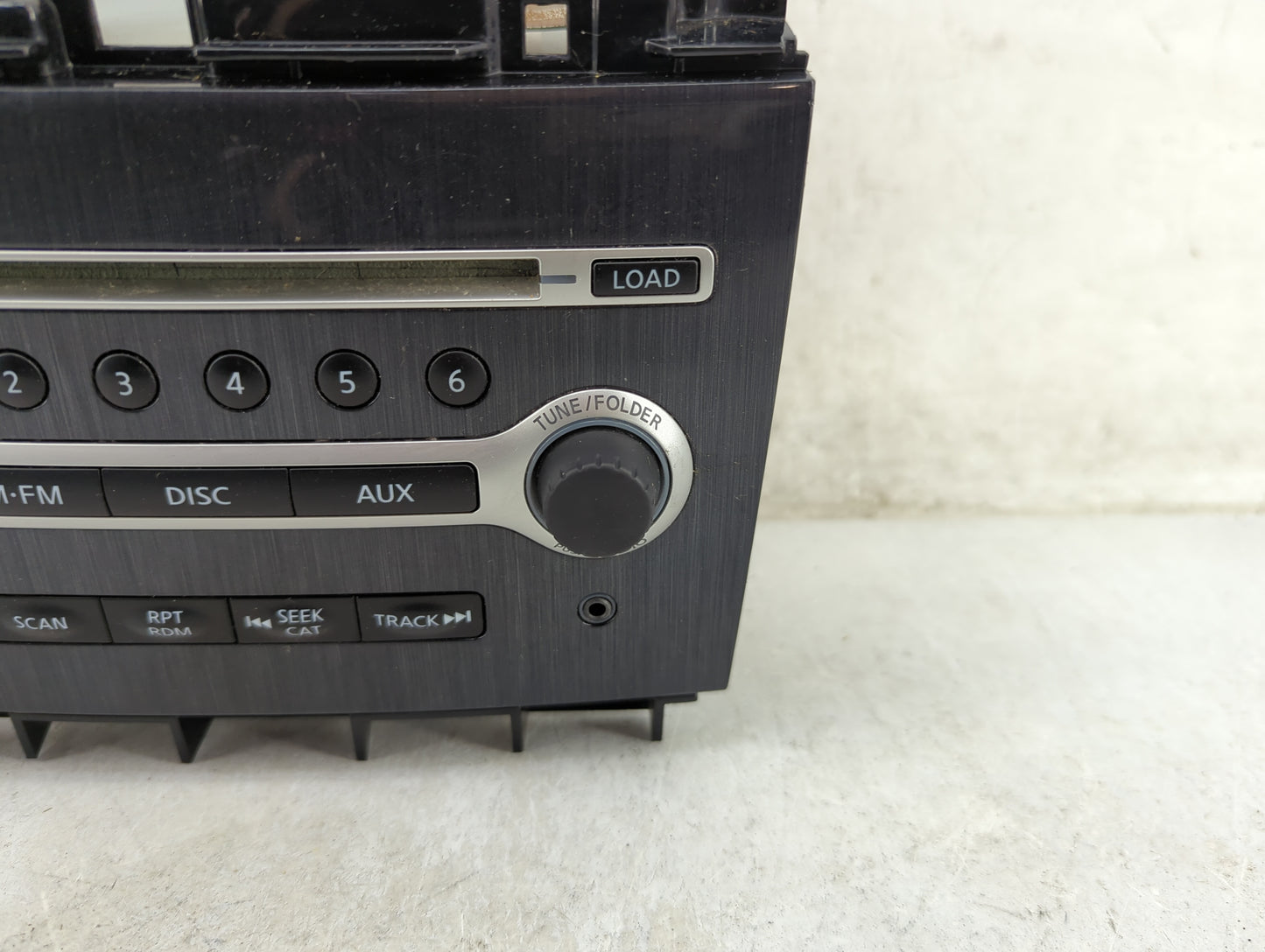 2012-2014 Nissan Maxima Radio AM FM Cd Player Receiver Replacement Fits Fits 2012 2013 2014 OEM Used Auto Parts - Oemusedaut