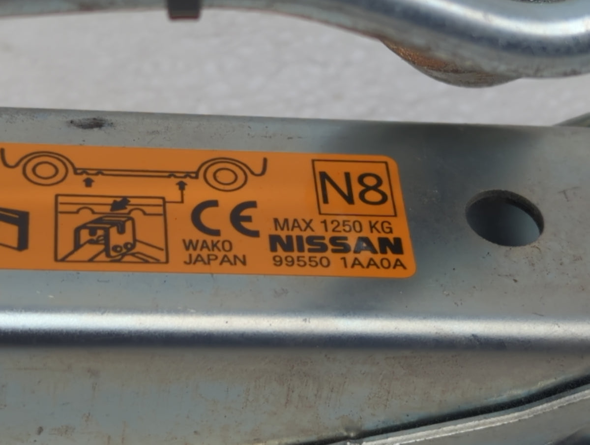 2009 Nissan Murano Spare Scissor Car Jack - Oemusedautoparts1.com
