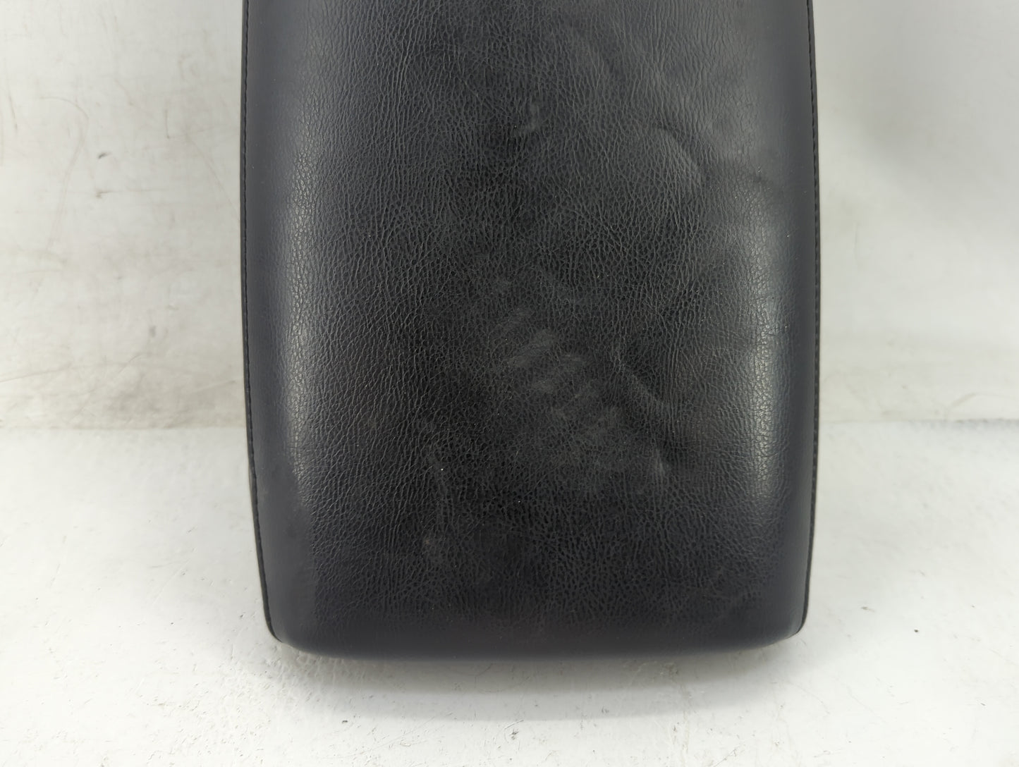 2013-2014 Nissan Murano Center Console Armrest Cover Lid Fits Fits 2013 2014 OEM Used Auto Parts - Oemusedautoparts1.com